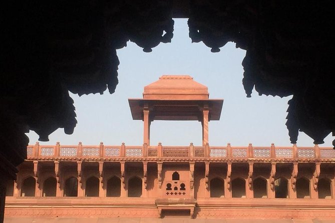 Taj Mahal Day Tour from Delhi by Superfast Train - The guide and group setup: what it feels like day-to-day