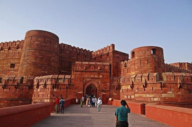Taj Mahal Overnight Trip From New Delhi - Fatehpur Sikri finish 40 km from Agra