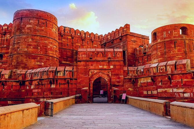 Taj Mahal Private Luxury Tour From Delhi - Taj Mahal Tour With Skip-the-Line Ticketing and a Pro Guide