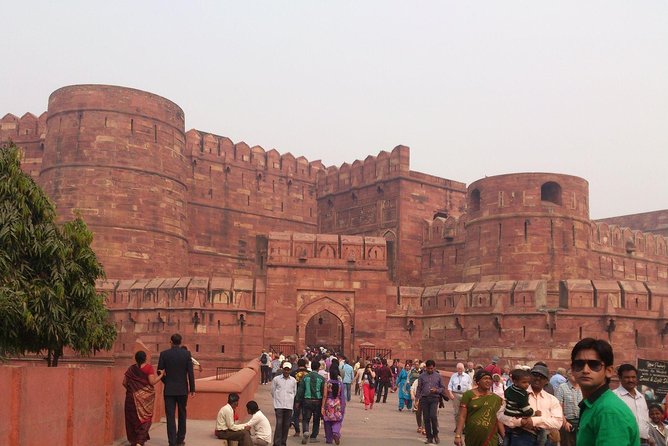 Taj Mahal Private Tour by Gatimaan Express Train - Why a Gatimaan Express day trip works for first-timers in Delhi