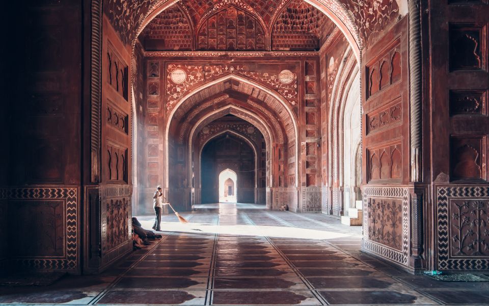 Taj Mahal: Shared Group Tour with Transfer from New Delhi - Entering the Taj Mahal With an English Guide