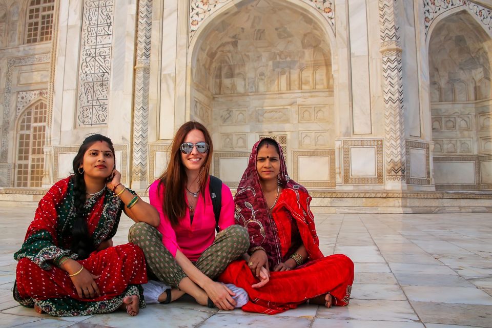 Taj Mahal: Shared Group Tour with Transfer from New Delhi - 3 Hours at the Complex, Then Free Time in Agra