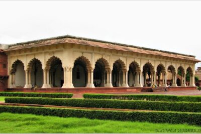Taj Mahal Sunrise & Agra Fort Private Tour from Delhi - Stop 1: Agra Arrival and the Ticket Reality
