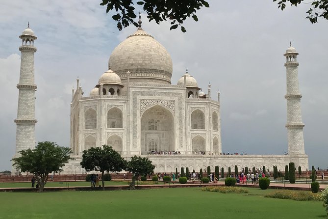 Taj Mahal Sunrise Tour From Delhi - 3 a.m. Pickup: how the Delhi drive sets your whole day
