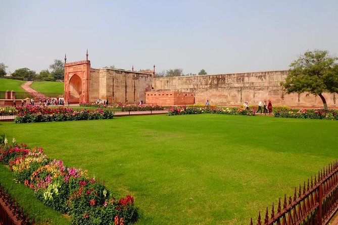 Taj Mahal Sunrise Tour From Delhi by Car - Quick hits before you go