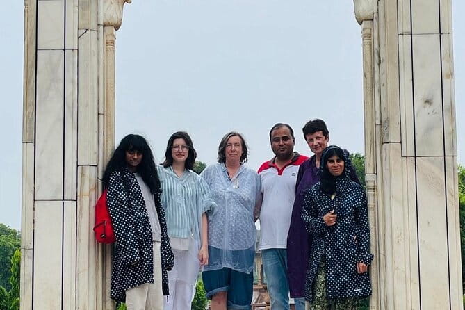 Taj Mahal Sunrise Tour From Delhi by Car - The guide experience: the real difference maker