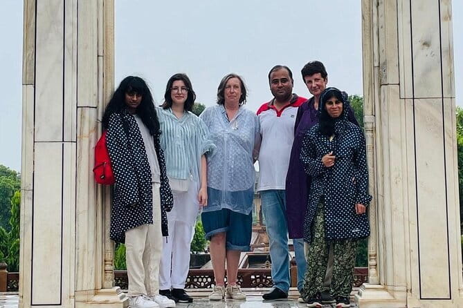 Taj Mahal Sunrise Tour with Agra overnight from Delhi - By Car - Key things to know before you go
