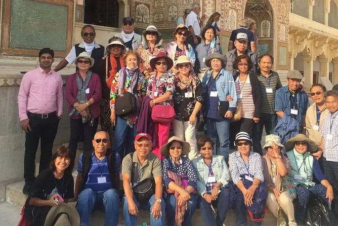 Taj Mahal Tour - A Quick Caution: Car Hours and Extra Money Demands