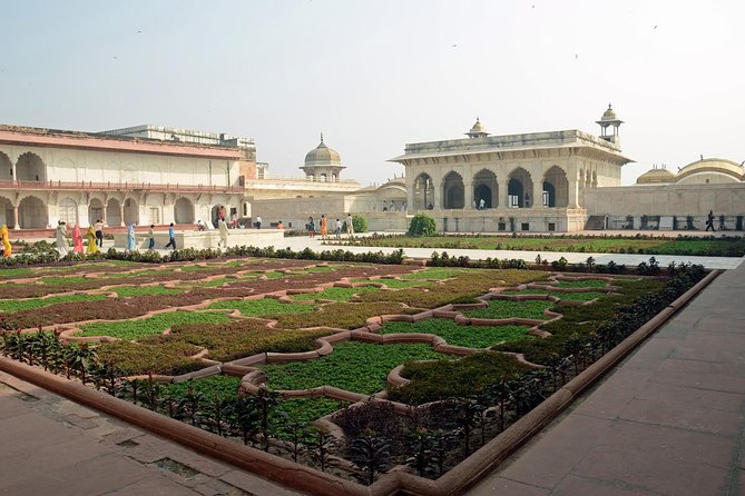 Taj Mahal Tour By Express Train from Delhi - Agra Fort and Itmad-ud-Daulah: two stops that add depth