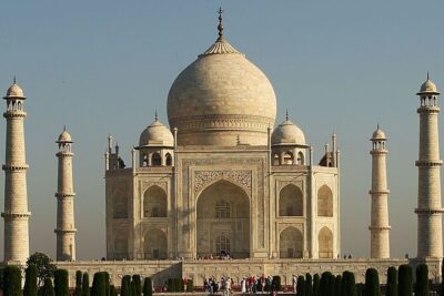Taj Mahal Tour From Delhi By Car-Skip The Line Tickets With Lunch - Entering the Taj Mahal: 2 hours that make it more than a photo stop