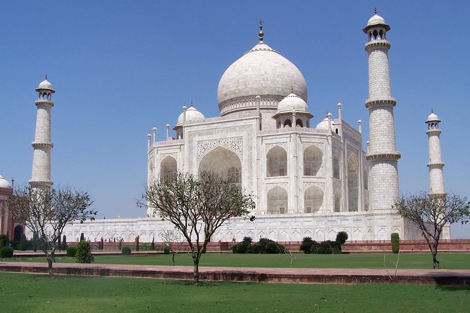 Taj Mahal Tour from Delhi by India's Fastest Train (GATIMAAN EXP) - Baby Taj (Itmad-ud-Daulah): why people call it the jewel box