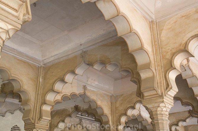 Taj Mahal Tour same day Gatimaan Express - Delhi-Agra Train tour - Price and value: $66 with train + guide, but verify entrance coverage
