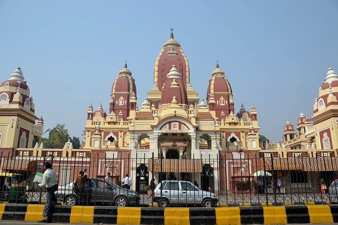 Temple Tour-where you Eat, Learn how to Pray and Love. - Gauri Shankar Temple: Hindu worship with space to participate