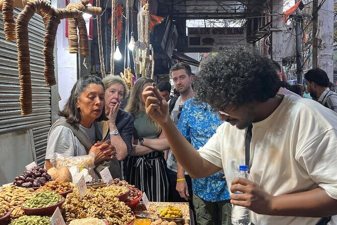 Temples, Bazaars & Food Tasting in Old Delhi with Female Guide - Key highlights you’ll feel right away