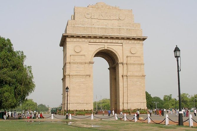 The best Private Old and New Delhi City tour in 8 Hours - Chandni Chowk: Old Delhi’s 17th-century market energy