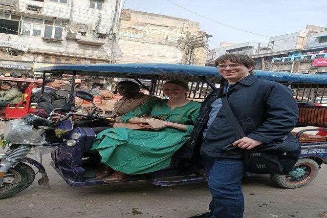 The Fabric Trail: Textile & Tailoring Tour with Expert Guide - Khari Baoli Spice Market: A Food Break That Doesn’t Waste Time