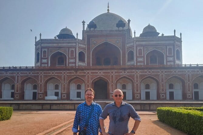 Timeless Treasures: An Old Delhi Heritage Walking Tour - Stop 5: Gali Paranthe Wali and the Flatbread Street Moment