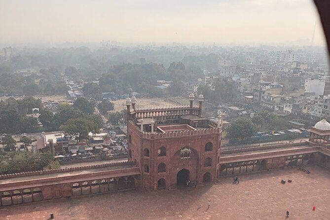 Tour to Old Delhi with Guide and Pickup - Chandni Chowk: Moonlight Square Market Energy in a Compact Stop