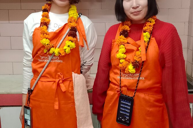Vegetarian : Private Cooking Class in Delhi home ( Learn 7 meal) - Lunch or dinner choice: how to pick the right timing