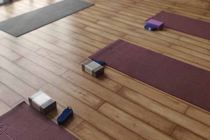 Yoga and Meditation Classes in Gurgaon - Entering the Session at FUN FACTORY SS Plaza (Sector 47)